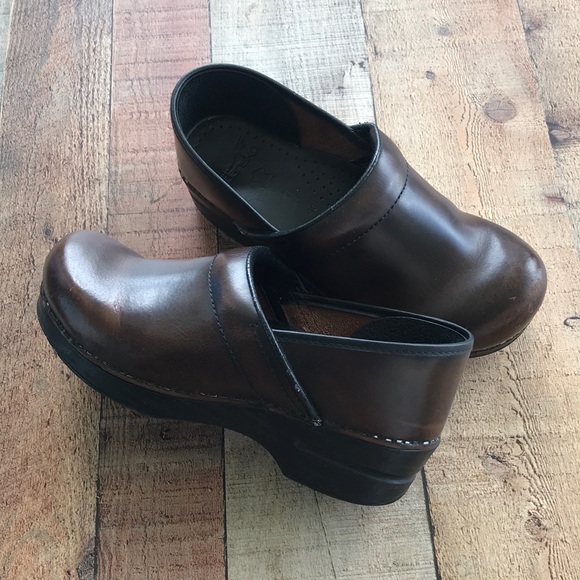 Dansko Shoes - LAST SALE• DANSKO Brown Clogs •
